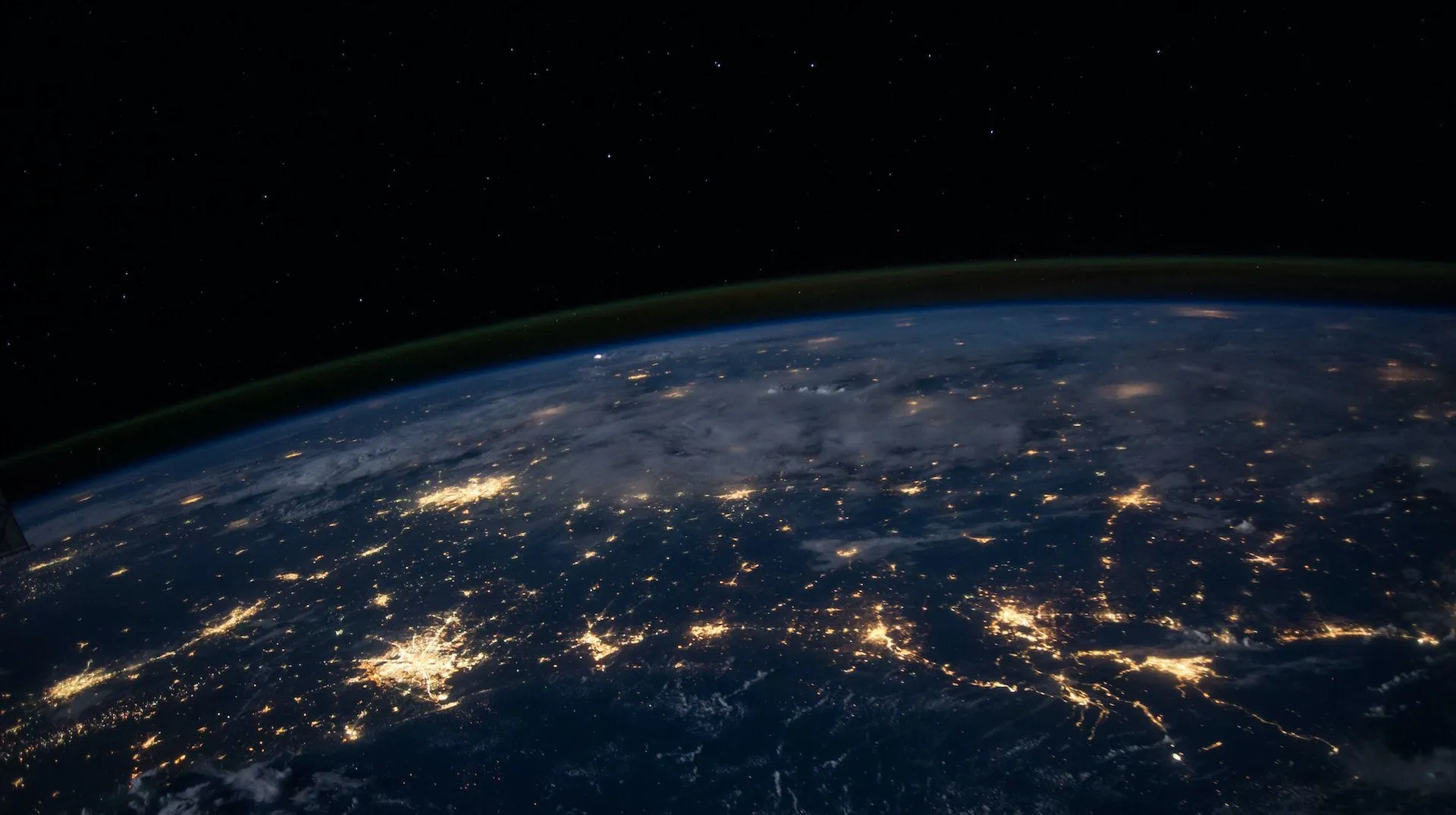Viewing the night sky over the earth from space